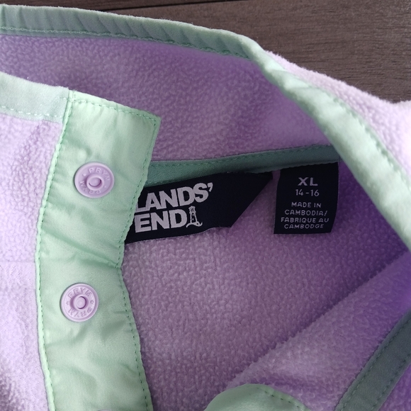 Lands End Pastel Fleece Pullover NWOT size Kid L - Picture 3 of 3